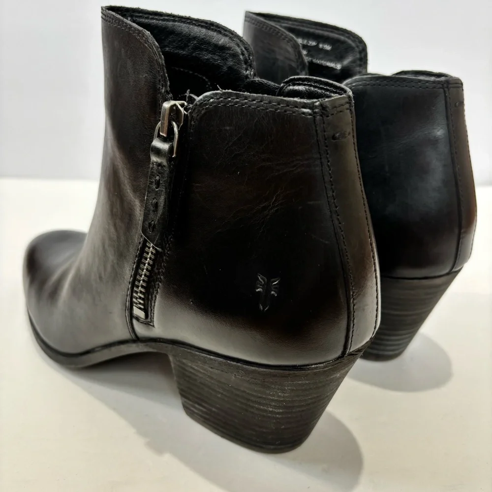 FRYE Judith Black Leather Double Zip Block Heel Pointed Toe Western Cowgirl Boot